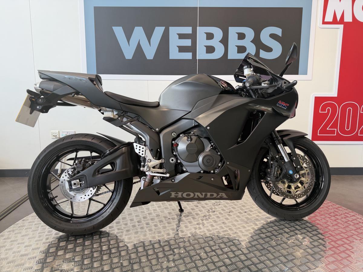 Super Sports bikes for sale in Corby | AutoTrader Bikes